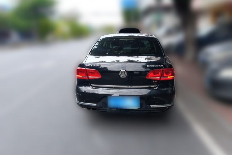 Used Volkswagen Magotan 2013 1.8TSI Luxury Model Rear