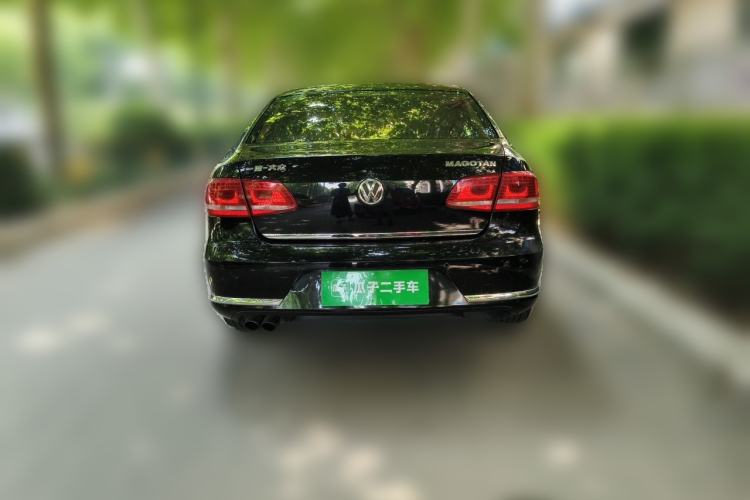 Used Volkswagen Magotan 2013 2.0 TSI Prestige Model Rear