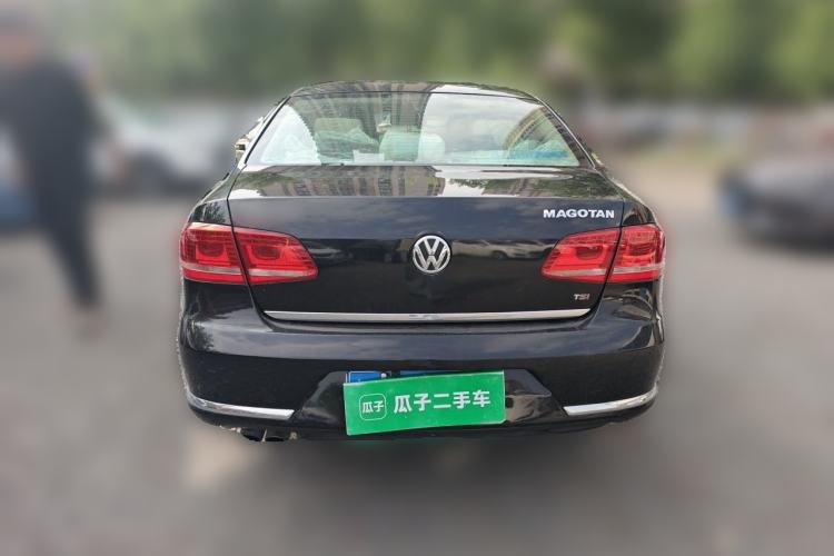 Used Volkswagen Magotan 2013 1.8TSI Premier Model Rear