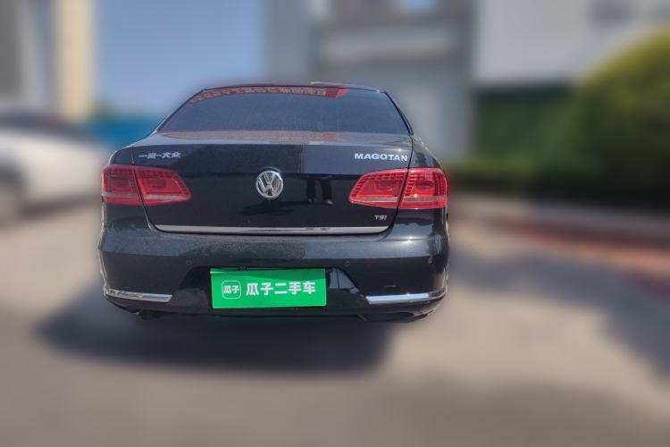 Used Volkswagen Magotan 2013 1.8TSI Premier Model Rear