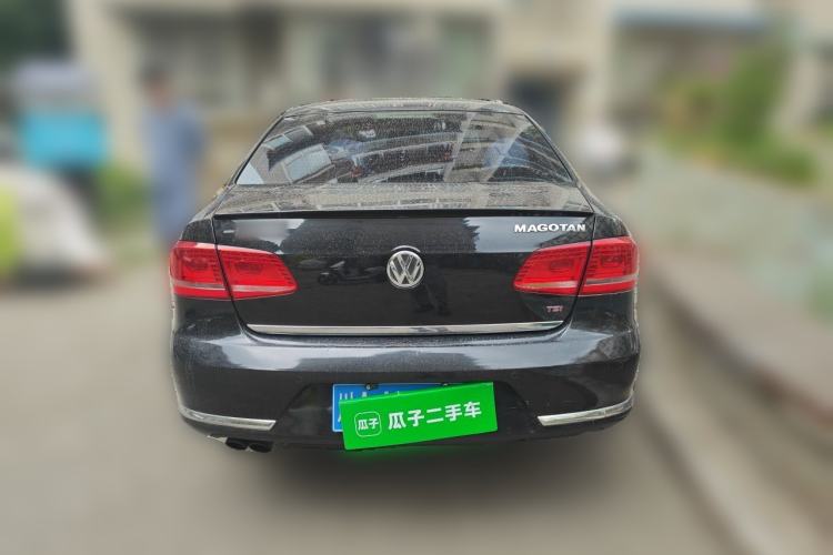 Used Volkswagen Magotan 2013 2.0 TSI Luxury Model Rear