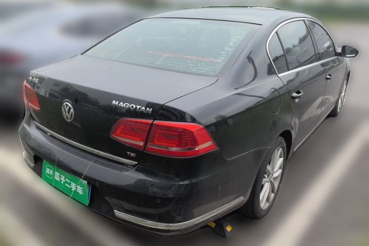 Used Volkswagen Magotan 2013 2.0 TSI Prestige Model Rear Right 45 Deg