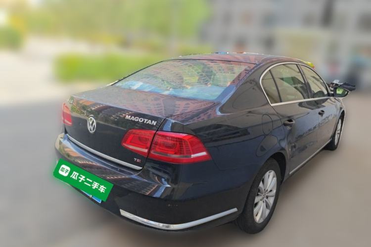 Used Volkswagen Magotan 2013 1.8TSI Premier Model Rear Right 45 Deg