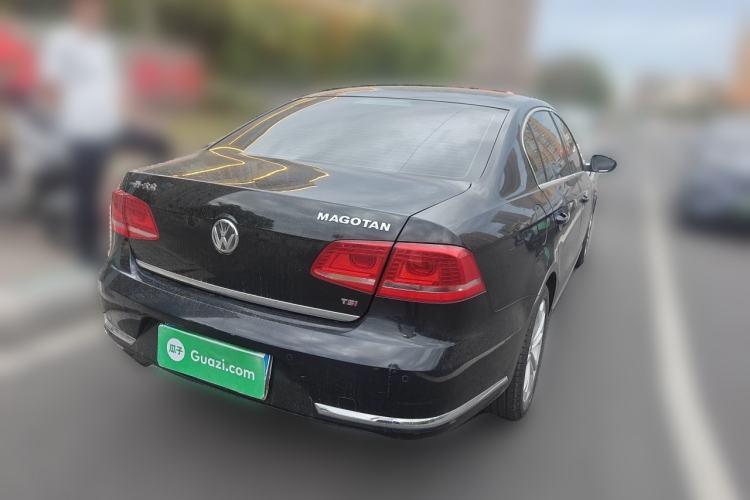 Used Volkswagen Magotan 2013 1.8TSI Luxury Model Rear Right 45 Deg