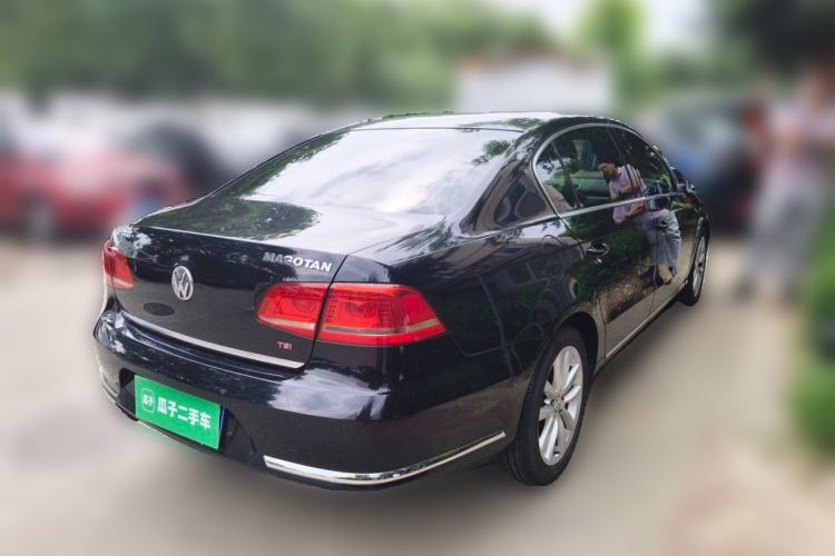 Used Volkswagen Magotan 2013 2.0 TSI Prestige Model Rear Right 45 Deg