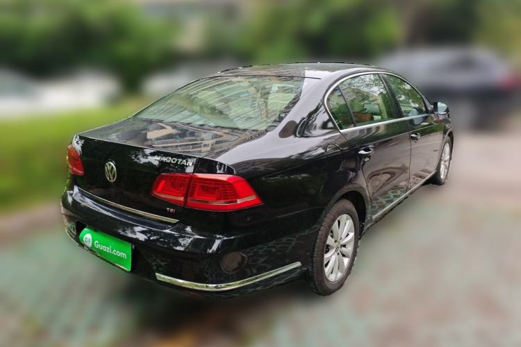 Used Volkswagen Magotan 2013 1.8TSI Luxury Model Rear Right 45 Deg