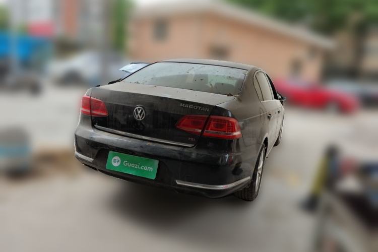Used Volkswagen Magotan 2013 2.0 TSI Luxury Model Rear Right 45 Deg