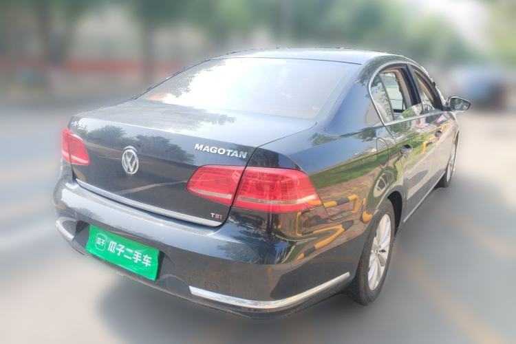 Used Volkswagen Magotan 2013 1.8TSI Luxury Model Rear Right 45 Deg