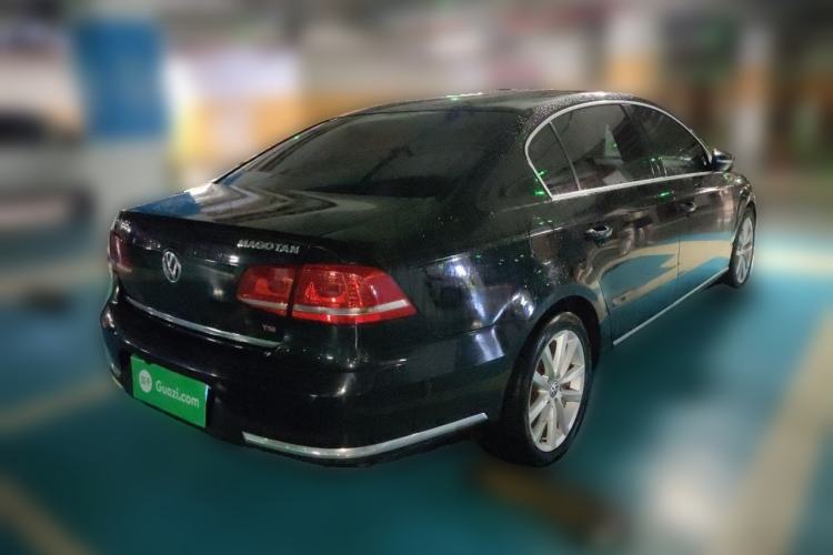 Used Volkswagen Magotan 2013 2.0 TSI Prestige Model Rear Right 45 Deg