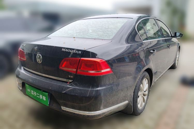 Used Volkswagen Magotan 2013 1.8TSI Luxury Model Rear Right 45 Deg