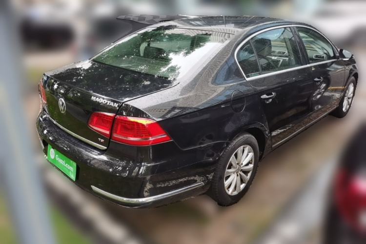 Used Volkswagen Magotan 2013 1.8TSI Luxury Model Rear Right 45 Deg