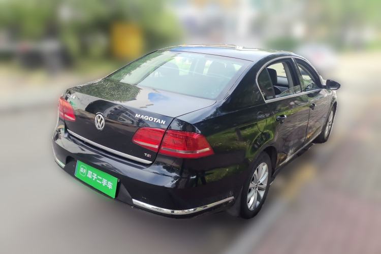 Used Volkswagen Magotan 2013 1.8TSI Luxury Model Rear Right 45 Deg