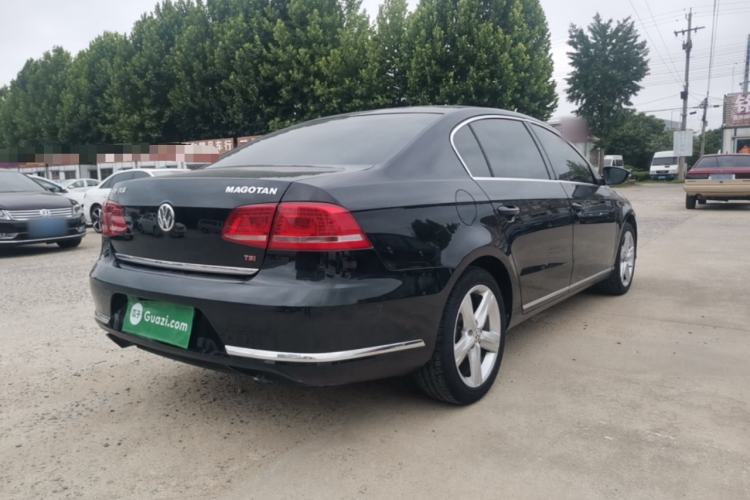 Used Volkswagen Magotan 2013 2.0 TSI Ultimate Model Rear Right 45 Deg