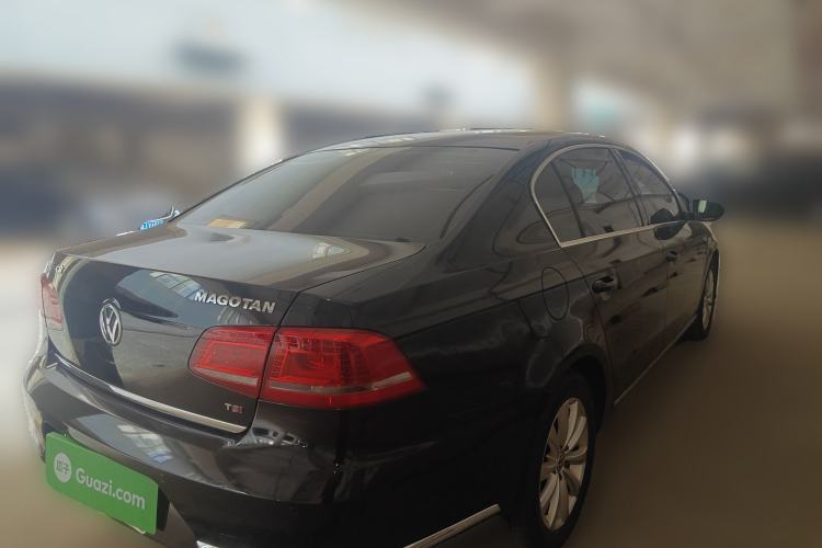 Used Volkswagen Magotan 2013 1.8TSI Premier Model Rear Right 45 Deg