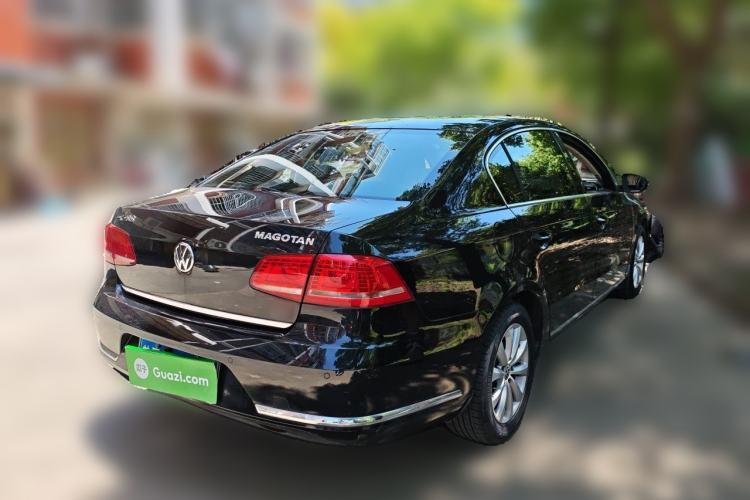 Used Volkswagen Magotan 2013 1.8TSI Premier Model Rear Right 45 Deg