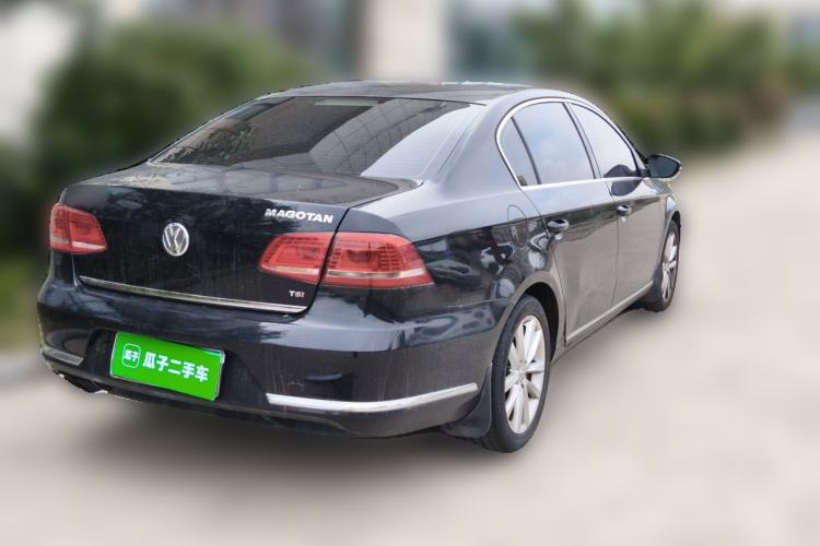 Used Volkswagen Magotan 2013 1.8TSI Prestige Model Rear Right 45 Deg