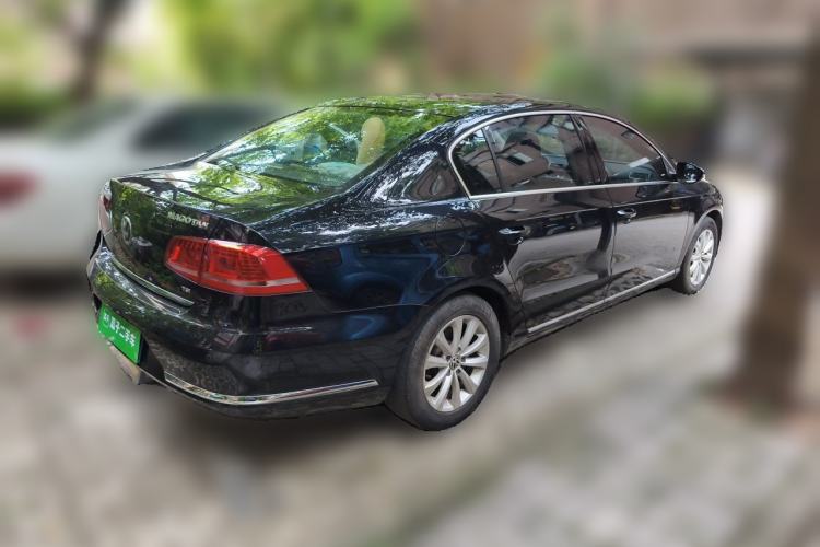Used Volkswagen Magotan 2013 1.8TSI Premier Model Rear Right 45 Deg