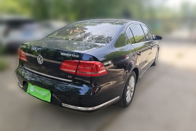Used Volkswagen Magotan 2013 1.8TSI Premier Model Rear Right 45 Deg