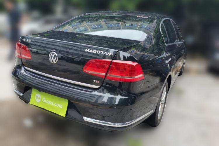 Used Volkswagen Magotan 2013 1.8TSI Luxury Model Rear Right 45 Deg