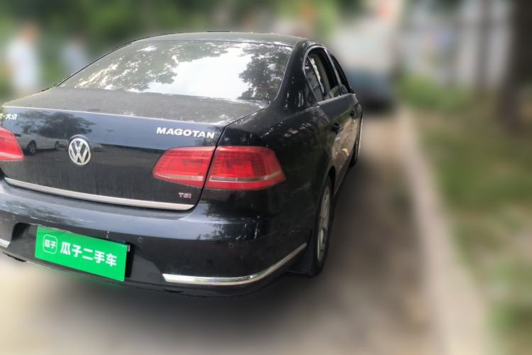 Used Volkswagen Magotan 2013 2.0 TSI Ultimate Model Rear Right 45 Deg
