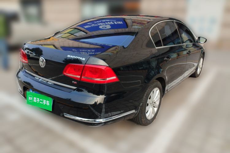 Used Volkswagen Magotan 2013 1.8TSI Premier Model Rear Right 45 Deg
