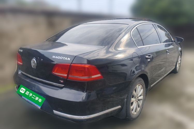 Used Volkswagen Magotan 2013 1.8TSI Luxury Model Rear Right 45 Deg