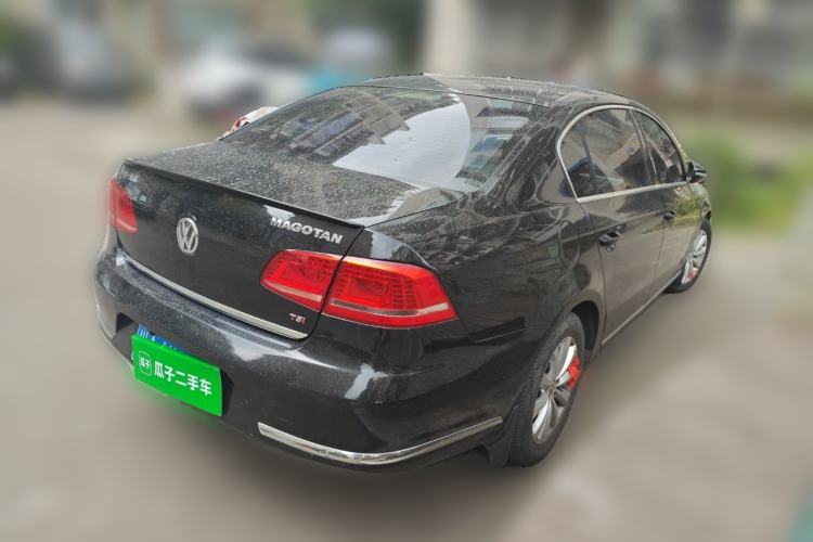 Used Volkswagen Magotan 2013 2.0 TSI Luxury Model Rear Right 45 Deg