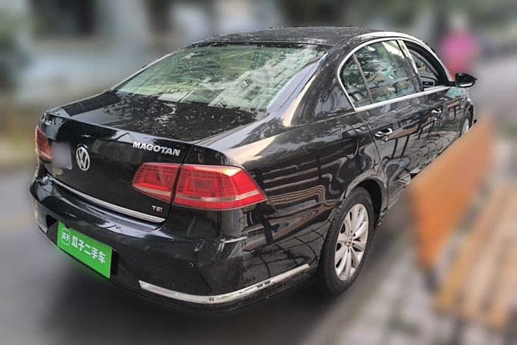 Used Volkswagen Magotan 2013 1.8TSI Premier Model Rear Right 45 Deg