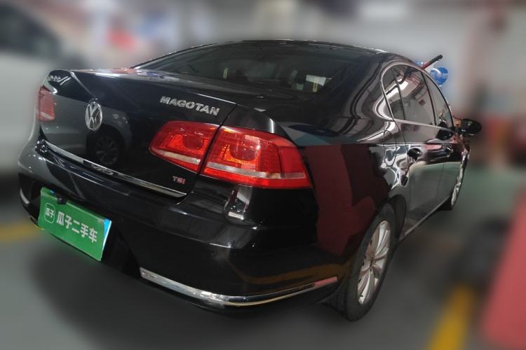 Used Volkswagen Magotan 2013 1.8TSI Premier Model Rear Right 45 Deg