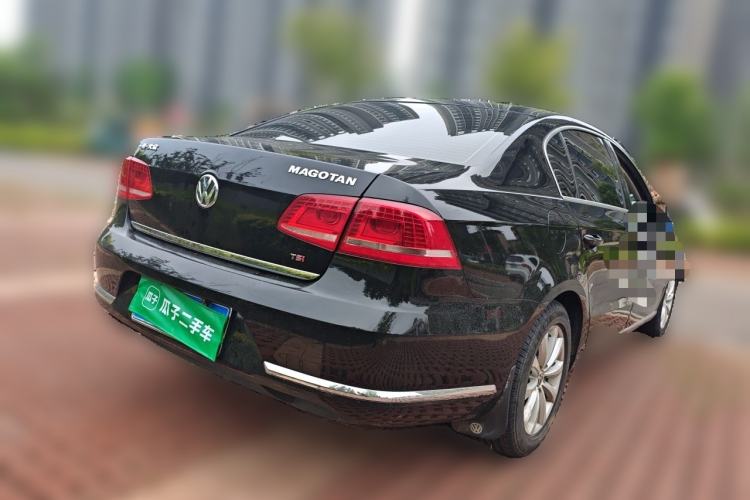 Used Volkswagen Magotan 2013 1.8TSI Comfort Model Rear Right 45 Deg