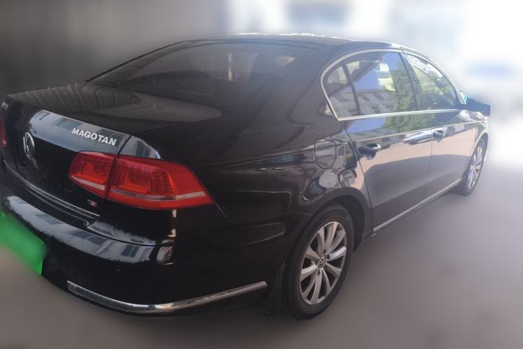 Used Volkswagen Magotan 2013 1.8TSI Premier Model Rear Right 45 Deg