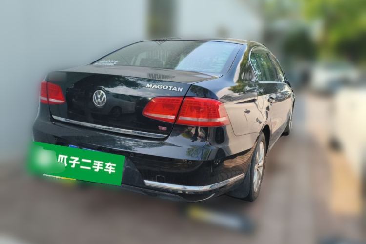 Used Volkswagen Magotan 2013 2.0 TSI Luxury Model Rear Right 45 Deg