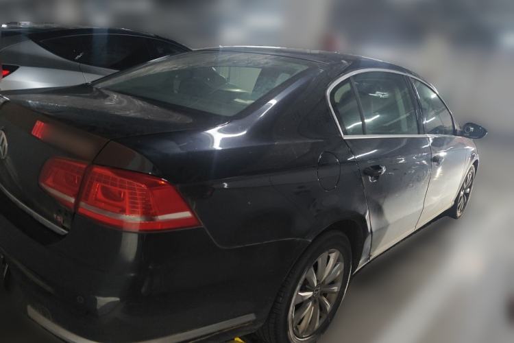 Used Volkswagen Magotan 2013 2.0 TSI Luxury Model Rear Right 45 Deg