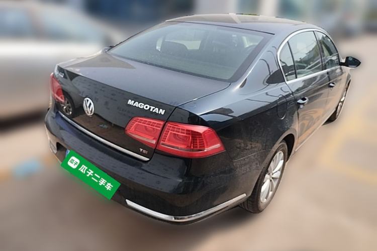 Used Volkswagen Magotan 2013 1.8TSI Premier Model Rear Right 45 Deg