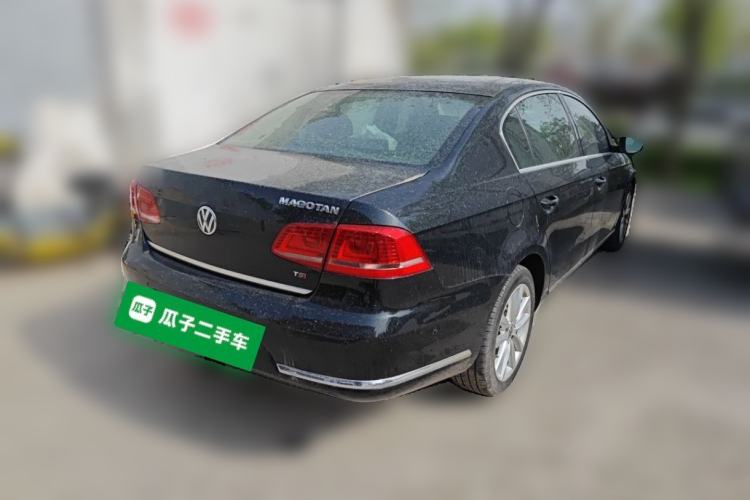 Used Volkswagen Magotan 2013 1.8TSI Prestige Model Rear Right 45 Deg