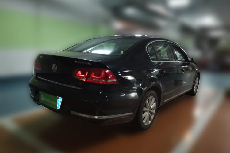 Used Volkswagen Magotan 2013 1.8TSI Luxury Model Rear Right 45 Deg