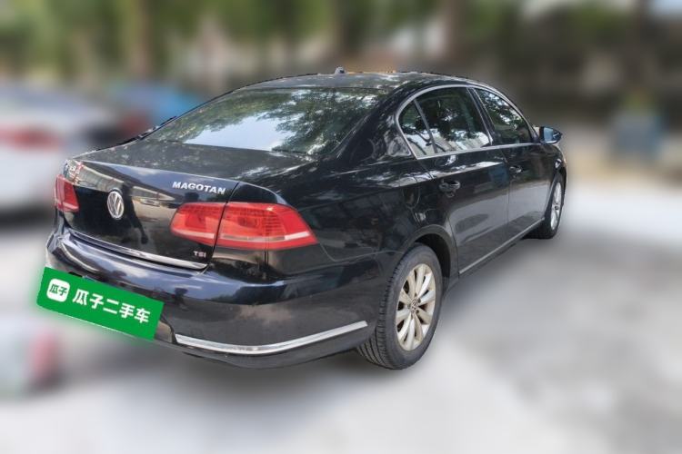 Used Volkswagen Magotan 2013 1.8TSI Premier Model Rear Right 45 Deg