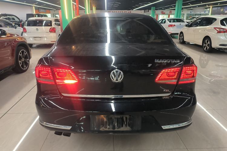 Used Volkswagen Magotan 2013 1.8TSI Luxury Model Rear