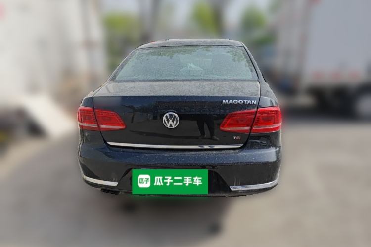 Used Volkswagen Magotan 2013 1.8TSI Prestige Model Rear