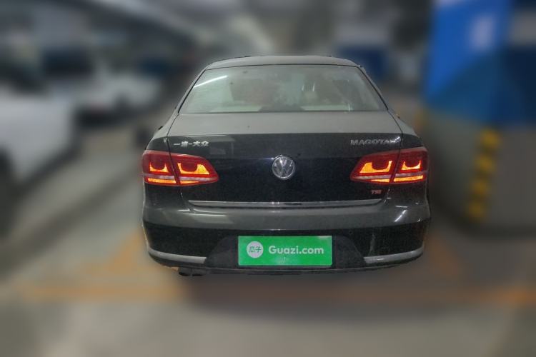 Used Volkswagen Magotan 2013 2.0 TSI Prestige Model Rear