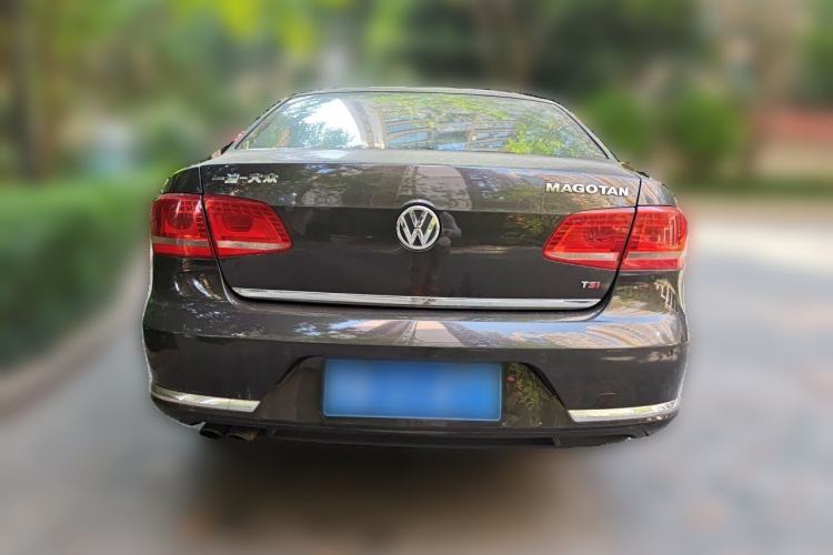 Used Volkswagen Magotan 2013 1.8TSI Luxury Model Rear