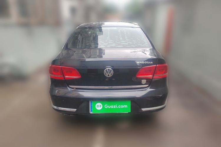 Used Volkswagen Magotan 2013 1.8TSI Luxury Model Rear