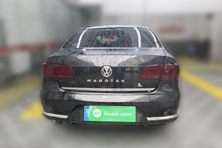 Used Volkswagen Magotan 2013 1.8TSI Luxury Model Rear