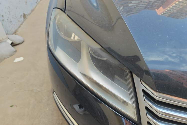 Used Volkswagen Magotan 2013 1.8TSI Premier Model Right Front Headlight
