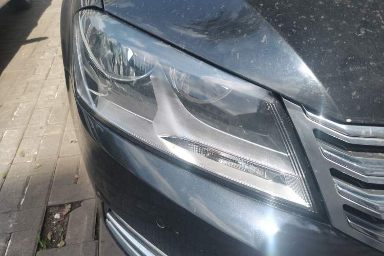 Used Volkswagen Magotan 2013 1.8TSI Premier Model Right Front Headlight