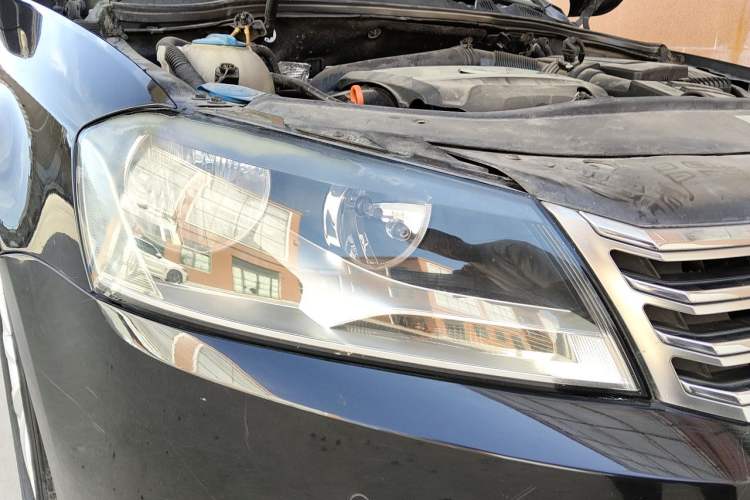 Used Volkswagen Magotan 2013 1.8TSI Premier Model Right Front Headlight