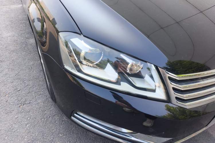 Used Volkswagen Magotan 2013 1.8TSI Comfort Model Right Front Headlight