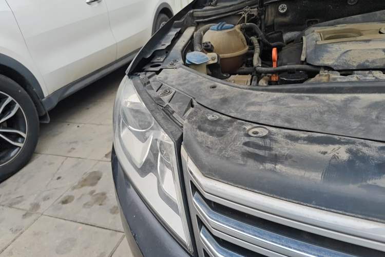 Used Volkswagen Magotan 2013 1.8TSI Luxury Model Right Front Headlight