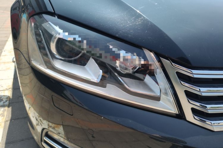 Used Volkswagen Magotan 2013 2.0 TSI Luxury Model Right Front Headlight
