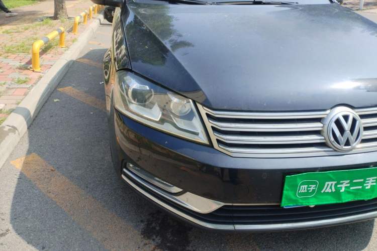 Used Volkswagen Magotan 2013 1.8TSI Luxury Model Right Front Headlight